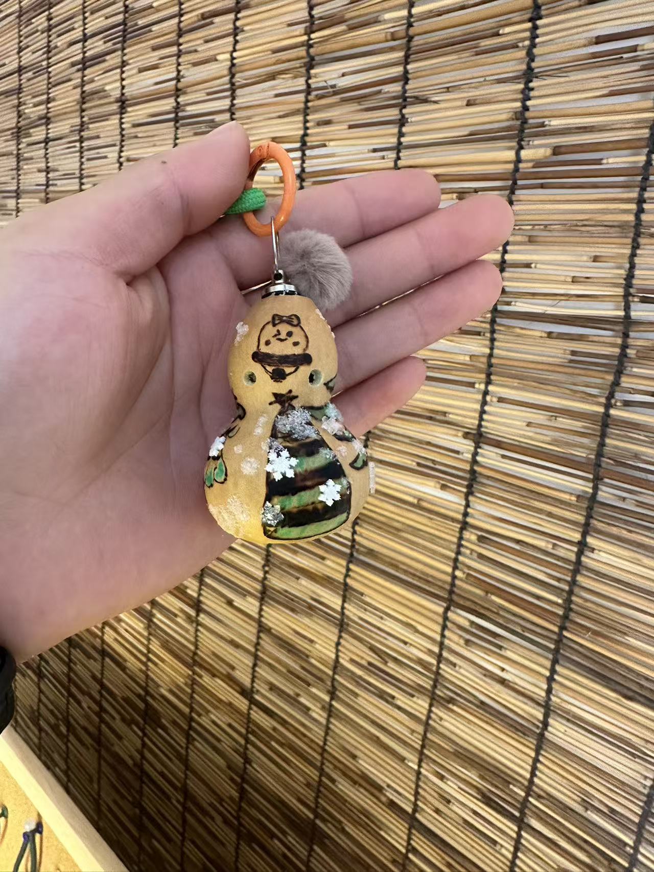 Small American gourd craft