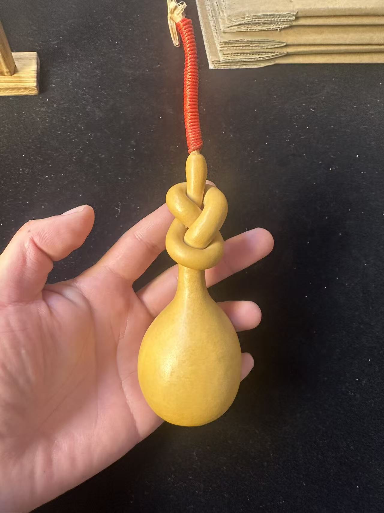 Eight-character gourd