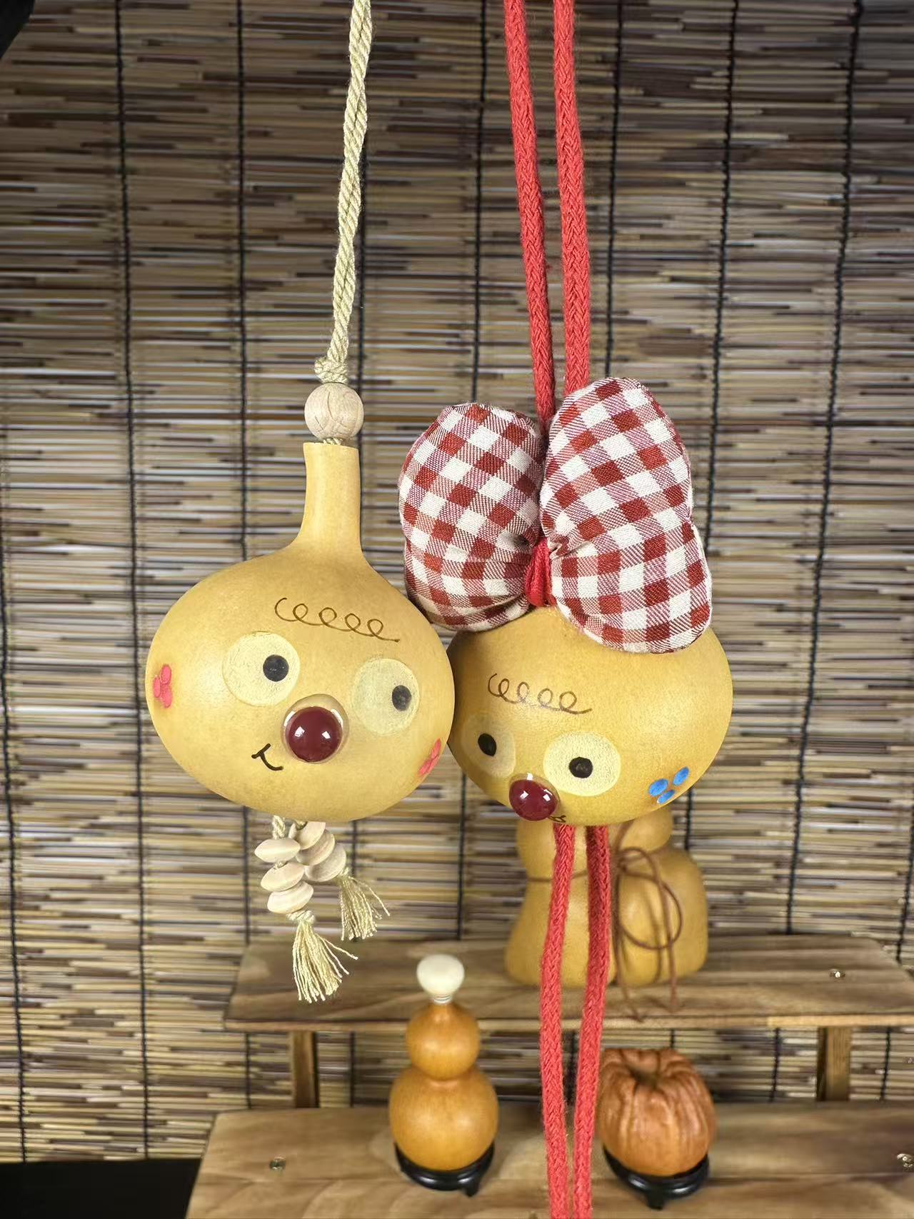 (005)Gourd pendant car bag hanging pure hand-carved production