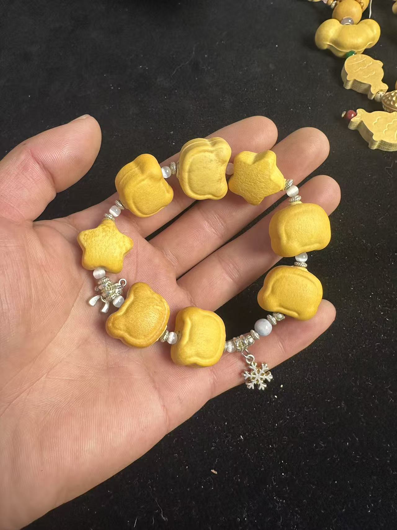 Handmade crafts: bear cookie molds, gourd bracelets