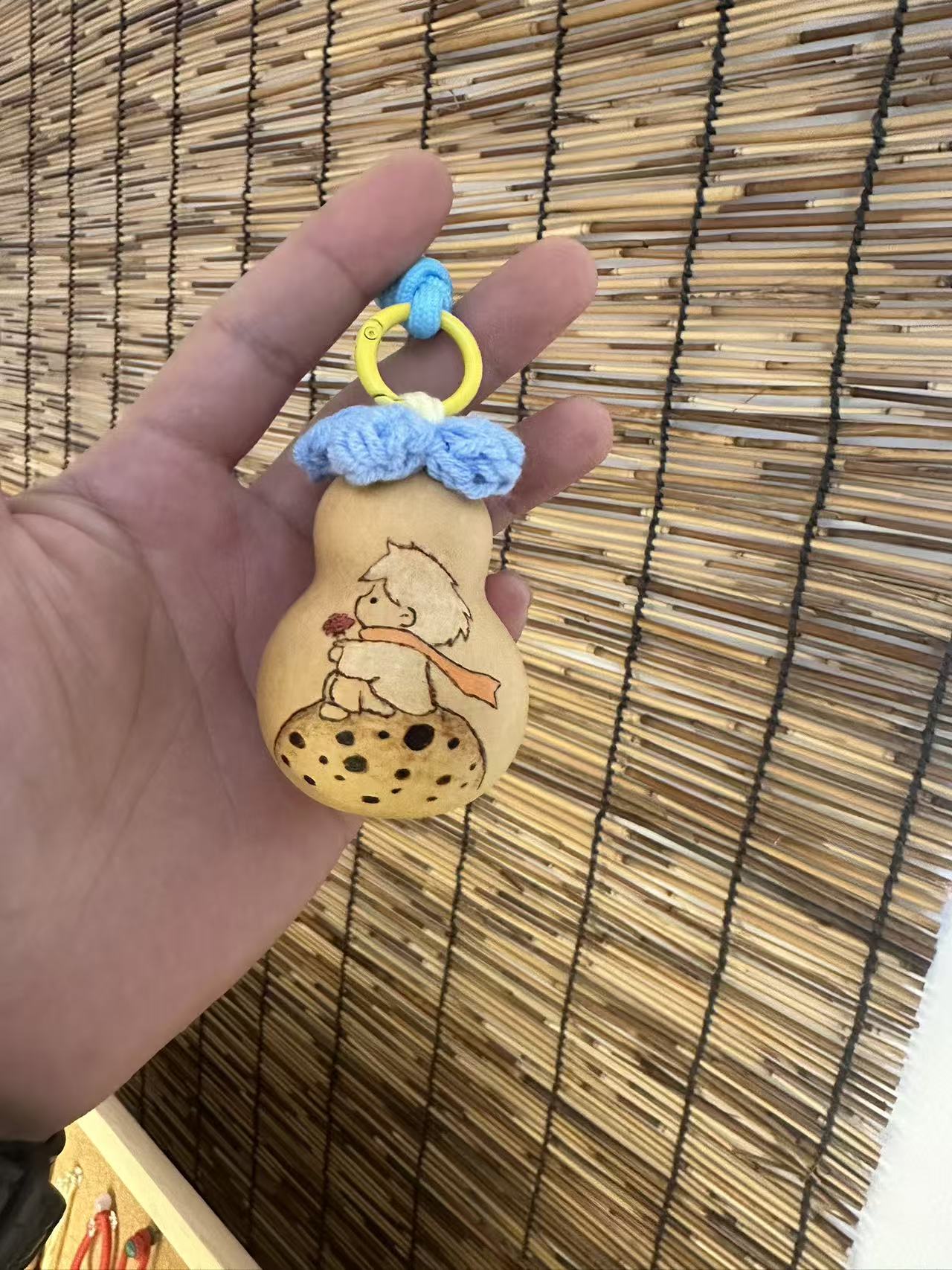 Fat gourd flattening hand-branding